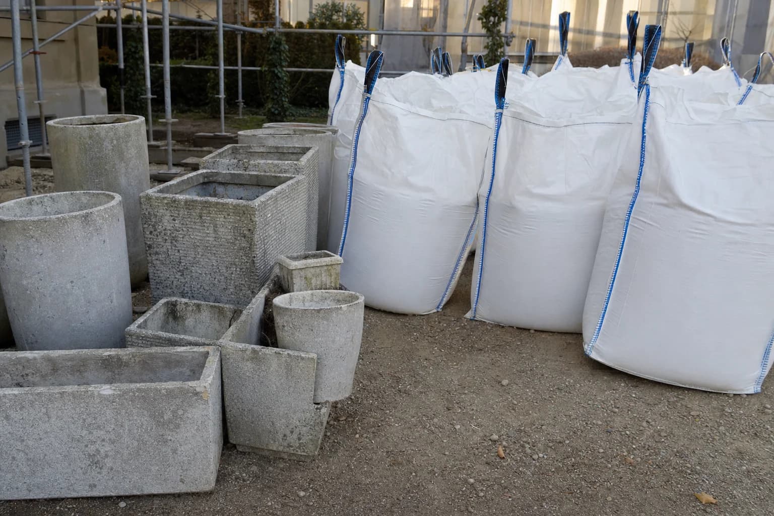 Eternit-Blumenkästen entsorgen: Kosten 2026